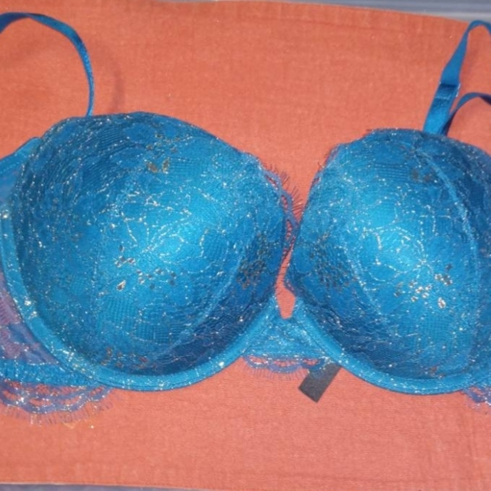 Victoria's Secret Shimmering Blue Lace Bra